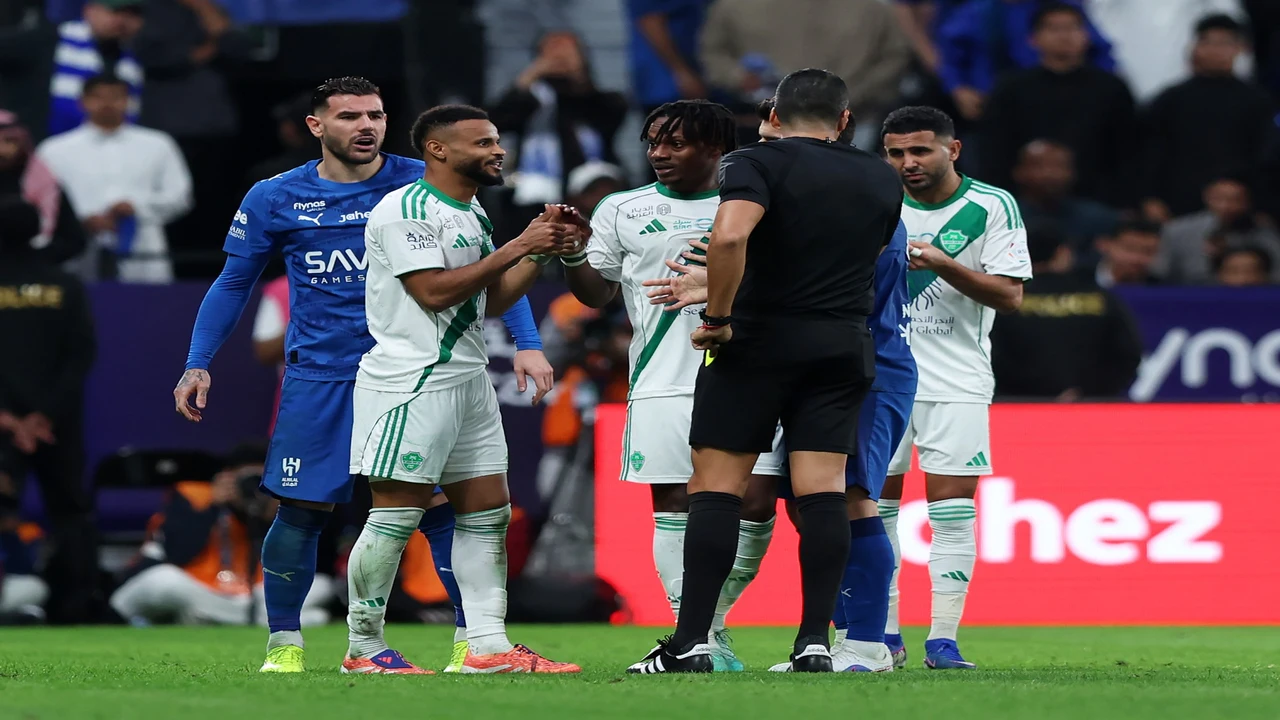 موعد مباراة الأهلي والهلال في كأس خادم الحرمين الشريفين والقنوات الناقلة للمواجهة